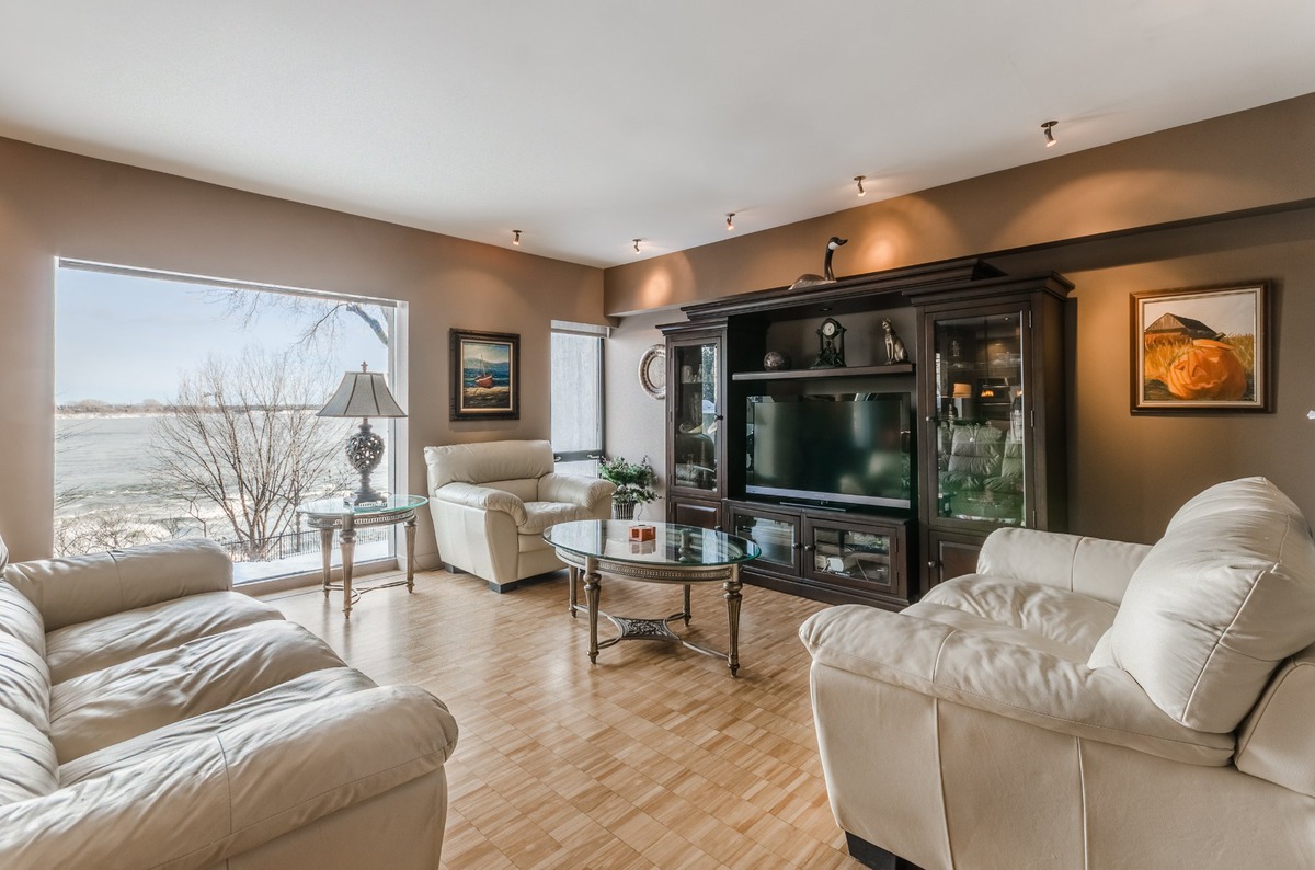 Robert Stephen Lefebvre Real Estate Broker Habitat 67 Properties for